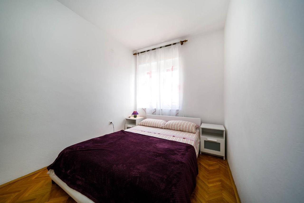 Apartments Mate Balote 54 Krk Exterior foto