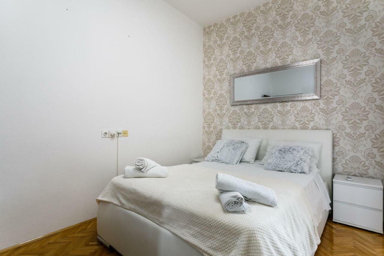 Apartments Mate Balote 54 Krk Exterior foto