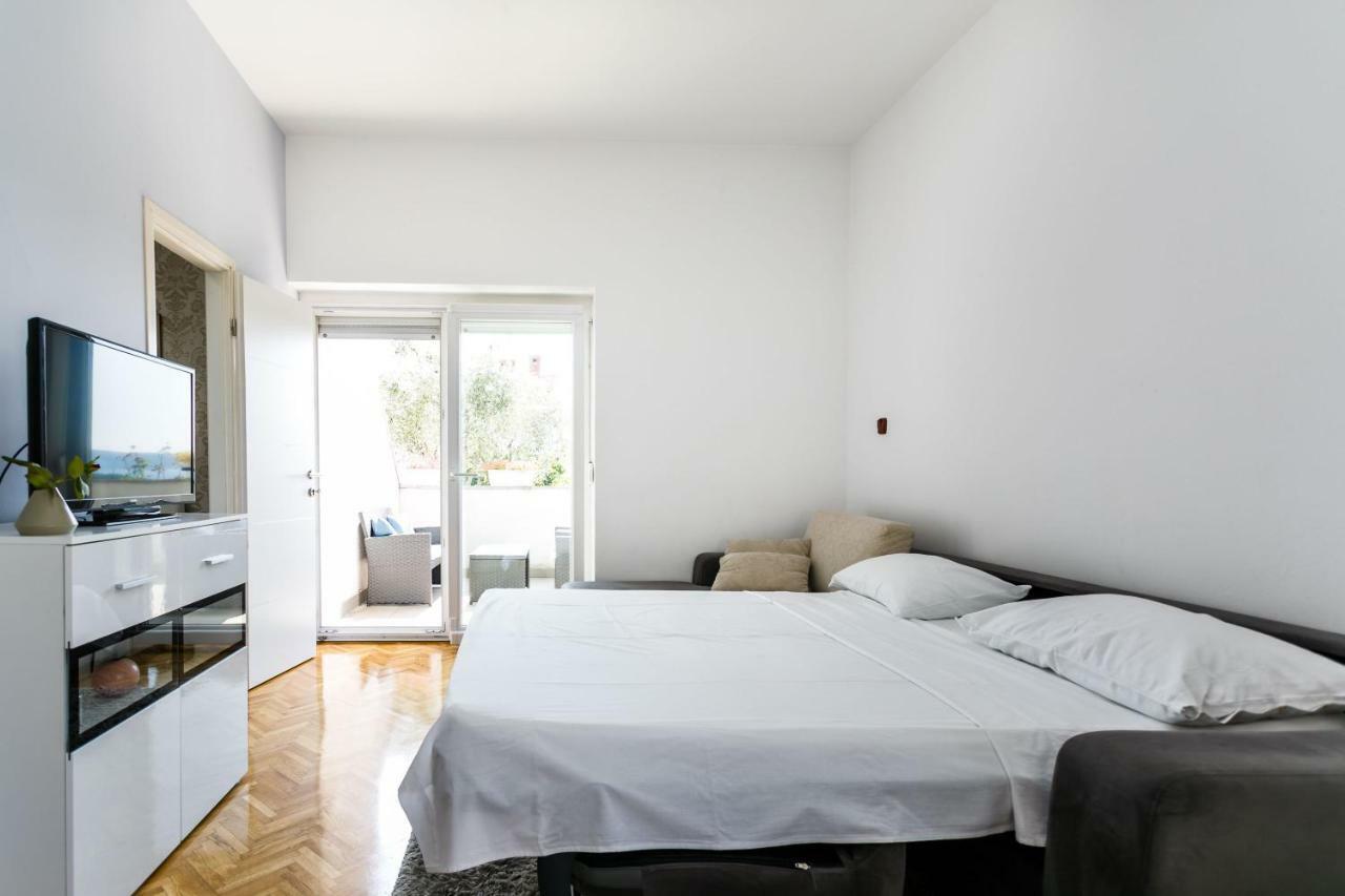 Apartments Mate Balote 54 Krk Exterior foto